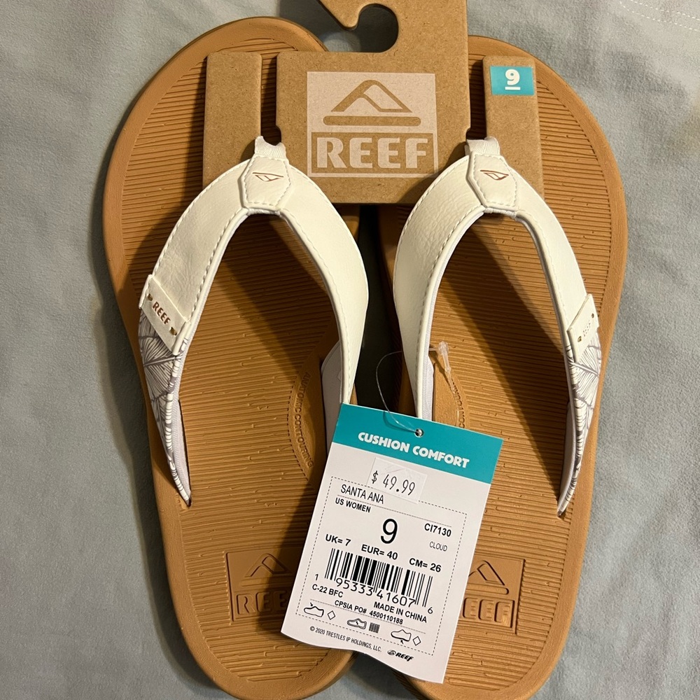 Womens Reef flip flops